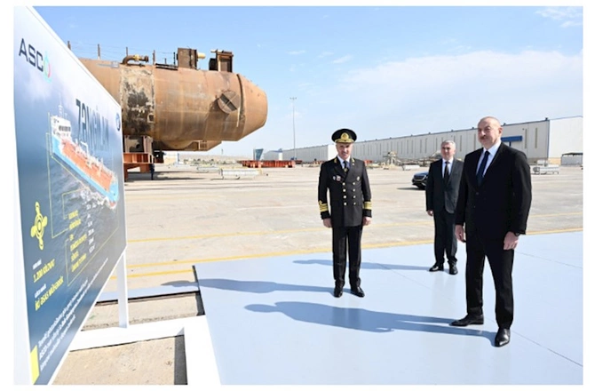 Prezident “Zəngilan” tankerinin istismara verilməsi mərasimində — FOTOLAR (YENİLƏNİB)