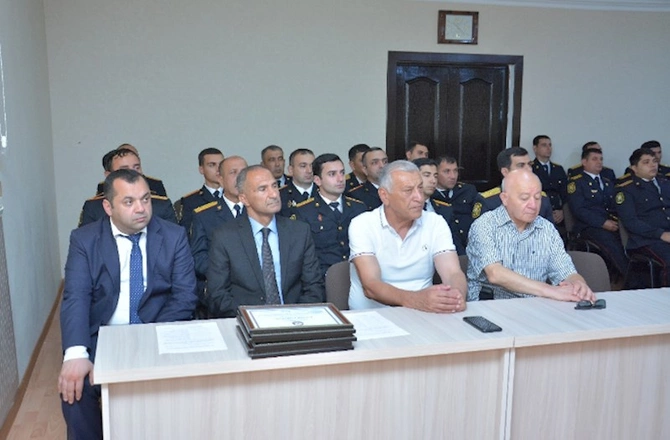 Salyanda “2 İyul - Azərbaycan Polisi Günü” ilə bağlı tədbir — FOTOLAR Salyanda “2 İyul - Azərbaycan Polisi Günü” ilə bağlı tədbir — FOTOLAR