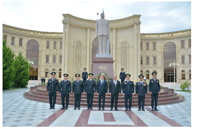 Salyanda “2 İyul - Azərbaycan Polisi Günü” ilə bağlı tədbir — FOTOLAR Salyanda “2 İyul - Azərbaycan Polisi Günü” ilə bağlı tədbir — FOTOLAR