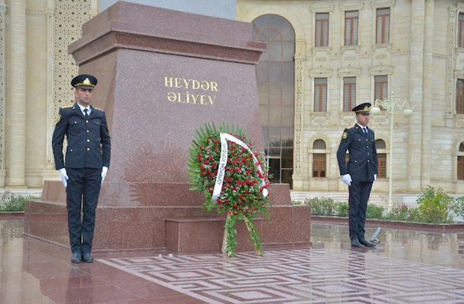 Salyanda “2 İyul - Azərbaycan Polisi Günü” ilə bağlı tədbir — FOTOLAR Salyanda “2 İyul - Azərbaycan Polisi Günü” ilə bağlı tədbir — FOTOLAR