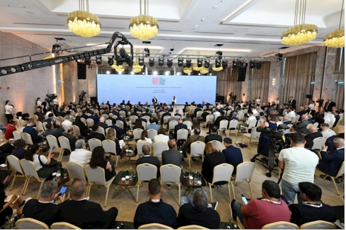 İkinci Şuşa Qlobal Media Forumunun iştirakçılarının şərəfinə ziyafət verilib