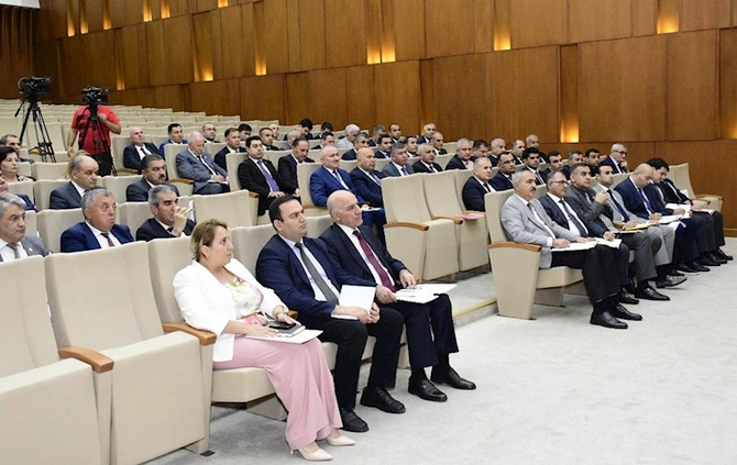 YAP Mərkəzi Aparatında müşavirə keçirildi — FOTO