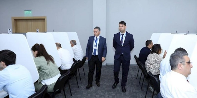 Hakimliyə namizəd 167 nəfərin yazılı imtihanı keçirilib — FOTO
