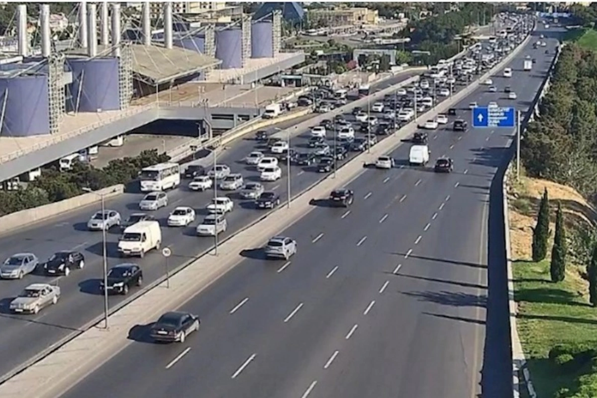 Hazırda bu yollarda tıxac var