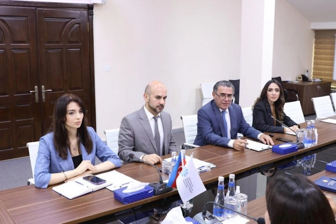 Medianın İnkişafı Agentliyində Özbəkistan nümayəndələri ilə görüş keçirilib — FOTOLAR Medianın İnkişafı Agentliyində Özbəkistan nümayəndələri ilə görüş keçirilib — FOTOLAR