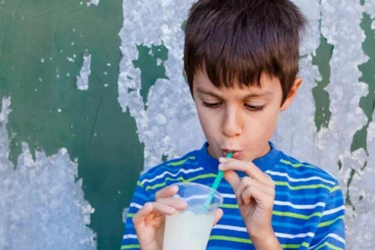 Uşaqların sevimlisi olan bu içkilərdə təhlükəli maddələr var — DİQQƏT!