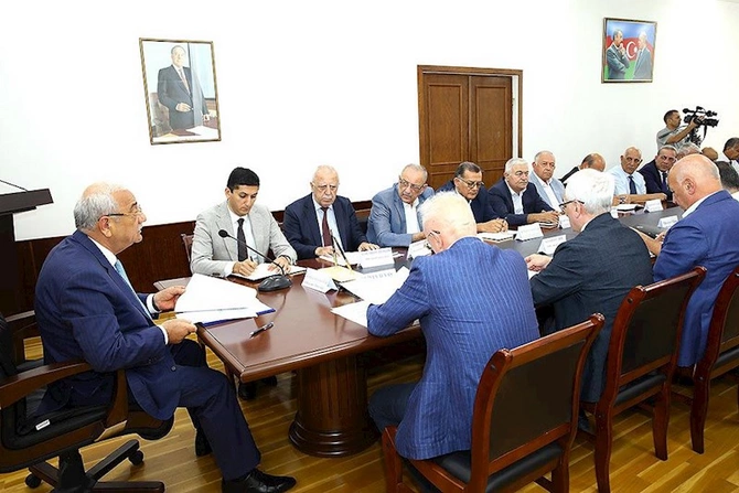 AHİK İcraiyyə Komitəsinin iclası keçirilib — FOTOLAR