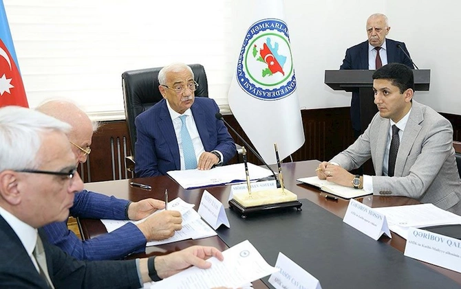 AHİK İcraiyyə Komitəsinin iclası keçirilib — FOTOLAR