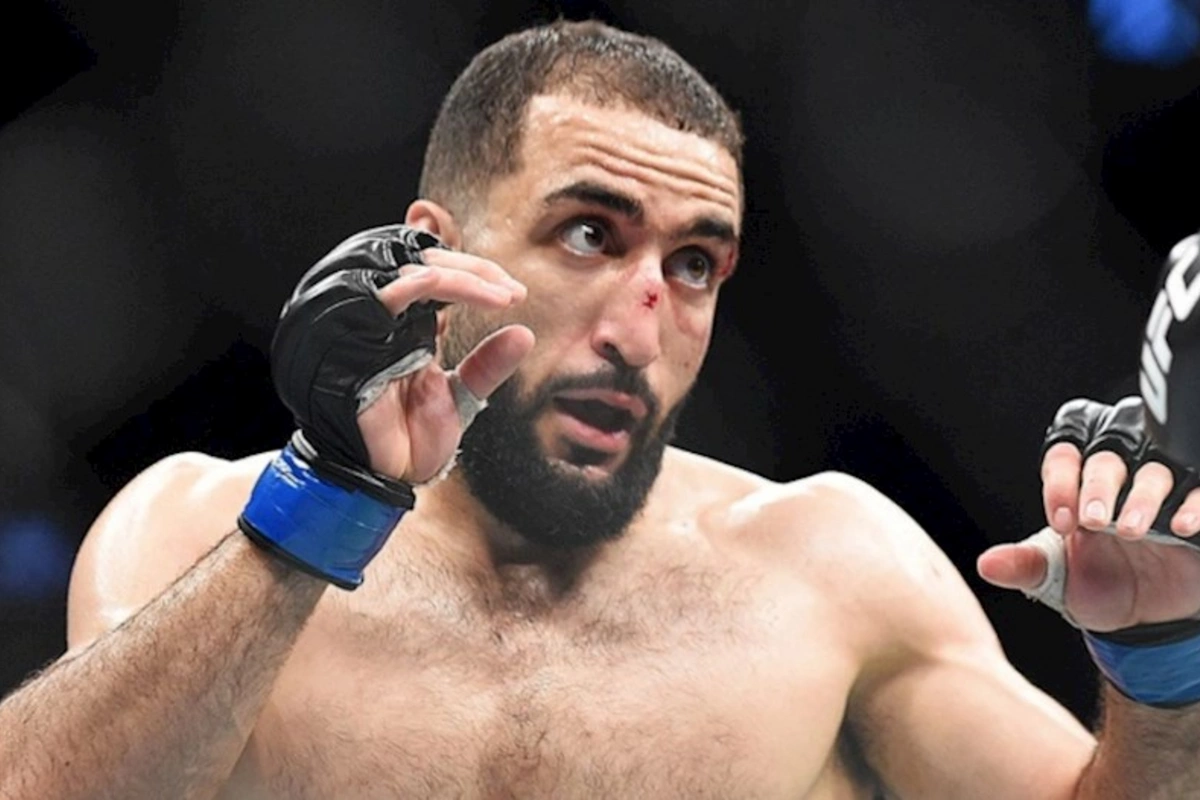 Məhəmməd Edvardsı məğlub edərək UFC-nin yeni çempionu oldu