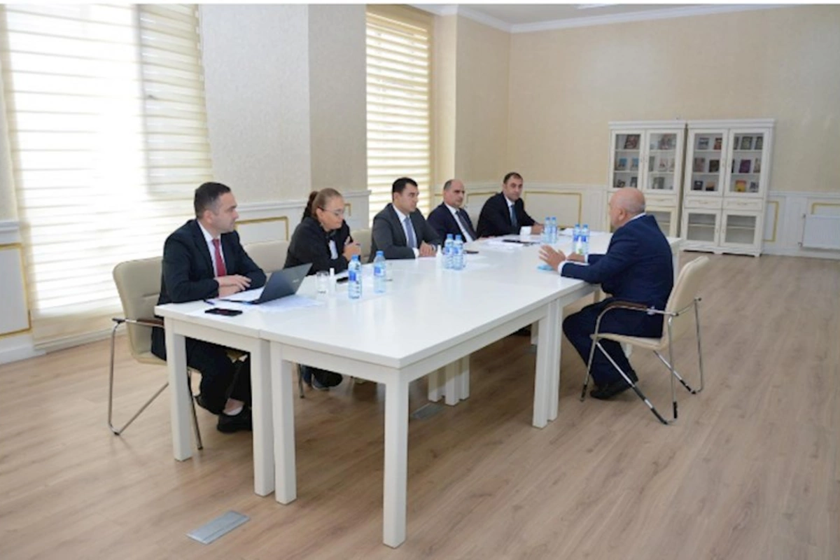 Mədəniyyət naziri Gədəbəydə vətəndaşların müraciətlərini dinləyib — FOTOLAR