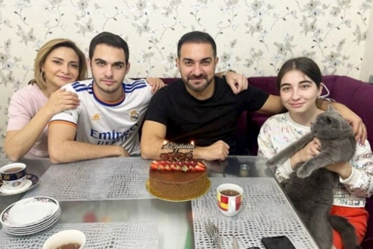 Qızını Çinə, oğlunu isə Avropaya göndərir
