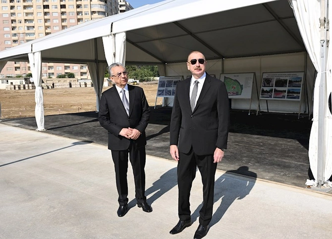 Prezident paytaxtda yeni yaradılan PARKDA — FOTOLAR Prezident paytaxtda yeni yaradılan PARKDA — FOTOLAR