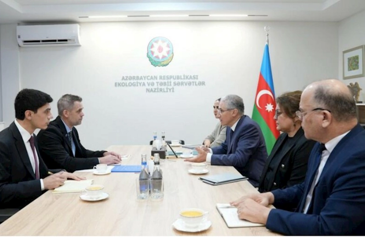 Muxtar Babayev BMqT rəsmisi ilə görüşdü
