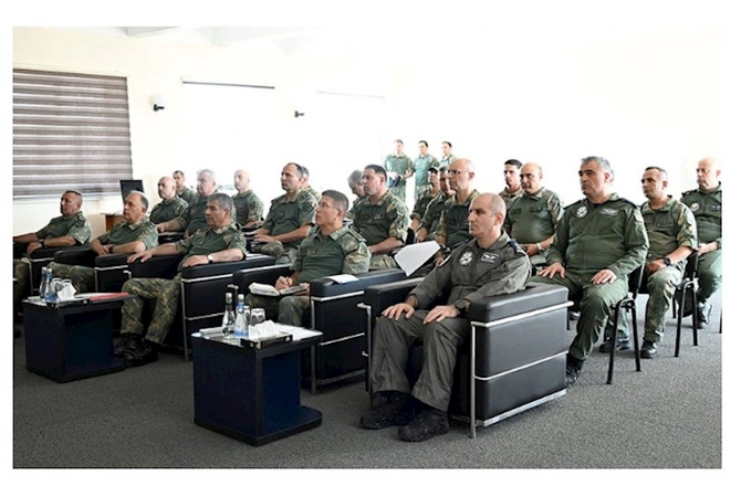 Azərbaycan Ordusunda taktiki-xüsusi təlim keçirilir — FOTOLAR Azərbaycan Ordusunda taktiki-xüsusi təlim keçirilir — FOTOLAR