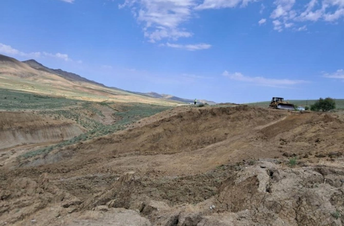 Bakı-Şamaxı-Yevlax yolunda sürüşmə prosesinin səbəbləri — FOTO Bakı-Şamaxı-Yevlax yolunda sürüşmə prosesinin səbəbləri — FOTO