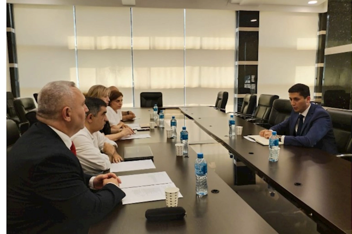 AMQF İdarə Heyətinin üzvləri PA nümayəndəsi ilə görüşüb — FOTOLAR