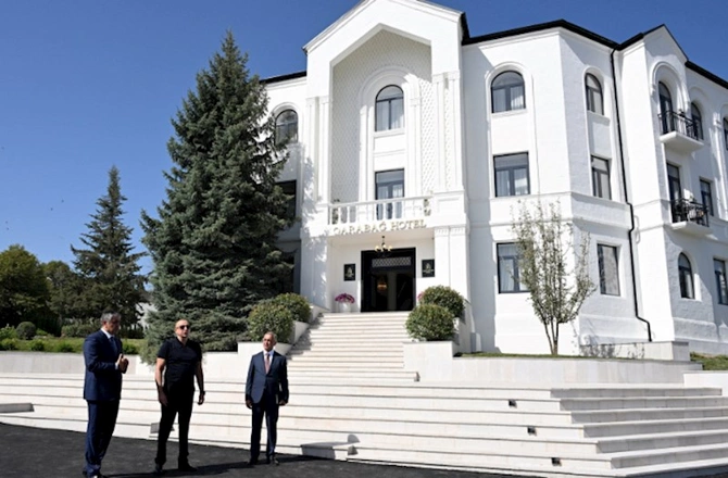 Prezident “Qarabağ” hotelinin açılışında — FOTOLAR