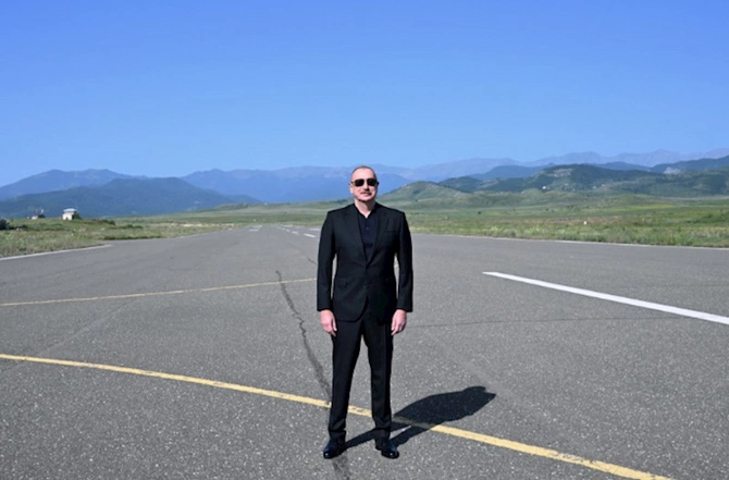 İlham Əliyev Xocalı hava limanında — FOTOLAR