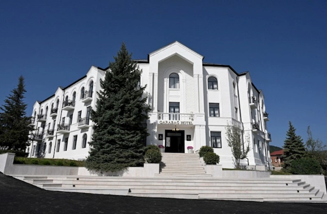 Prezident “Qarabağ” hotelinin açılışında — FOTOLAR