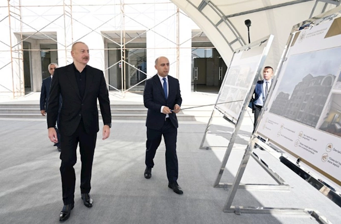 Prezident Qarabağ Universitetində görülən işlərlə tanış oldu — FOTOLAR