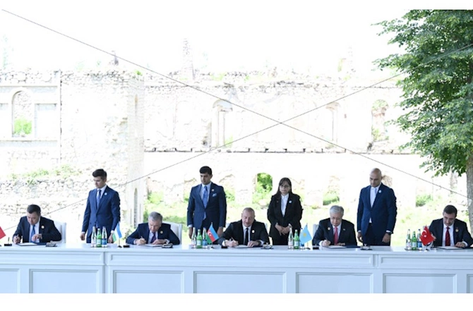 TDT-yə üzv ölkələrin liderləri Qarabağ Bəyannaməsini imzaladılar — FOTOLAR TDT-yə üzv ölkələrin liderləri Qarabağ Bəyannaməsini imzaladılar — FOTOLAR