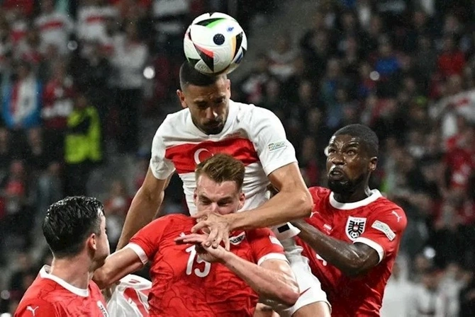 Merih Demirala verilən qalmaqallı cəzanın pərdə arxası üzə çıxdı — Hər şey planlı imiş Merih Demirala verilən qalmaqallı cəzanın pərdə arxası üzə çıxdı — Hər şey planlı imiş