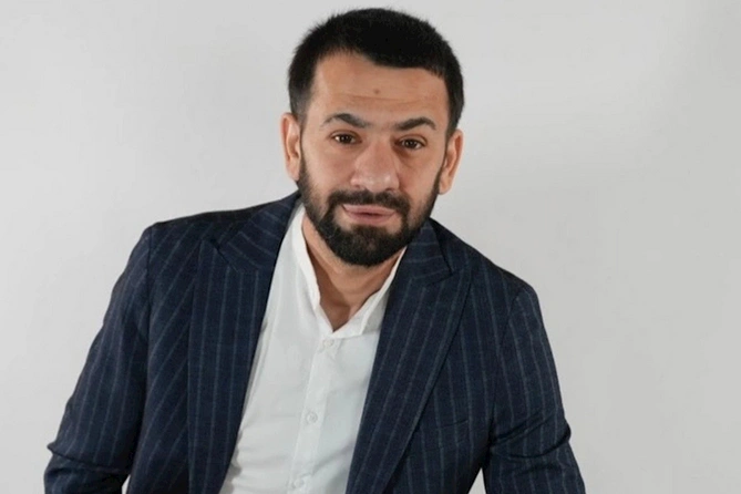 Tanınmış meyxanaçı komaya düşdü — FOTO