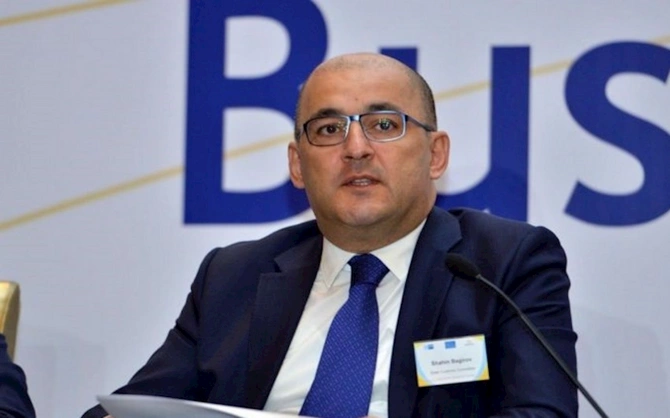“Natiq Axundov İctimai Şuranı idarə etməyə çalışır” — Gömrük Komitəsində nə baş verir? “Natiq Axundov İctimai Şuranı idarə etməyə çalışır” — Gömrük Komitəsində nə baş verir?