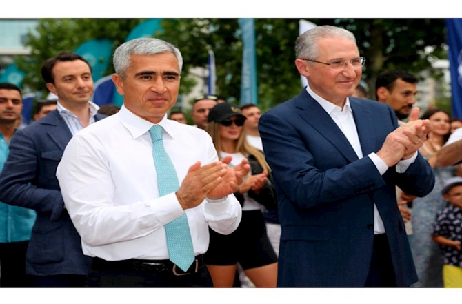 Elektrik Avtomobillərin Festivalı keçirildi — VİDEO/FOTO Elektrik Avtomobillərin Festivalı keçirildi — VİDEO/FOTO