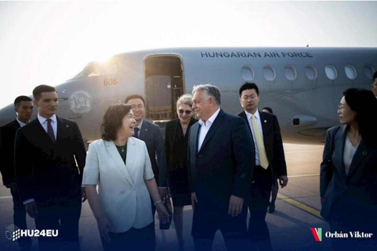 Orban Çində səfərdədir
