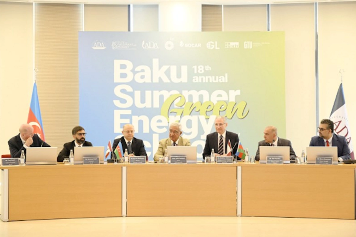 18-ci Bakı Yay Enerji Məktəbi fəaliyyətə başladı