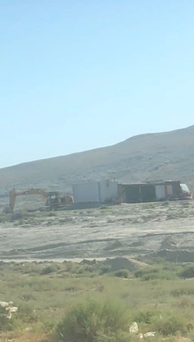 Qaradağın icra başçısına məxsus olduğu bildirilən obyekt cərimələndi — Qum-çınqılı qanunsuz daşıyırlar (FOTOLAR)
