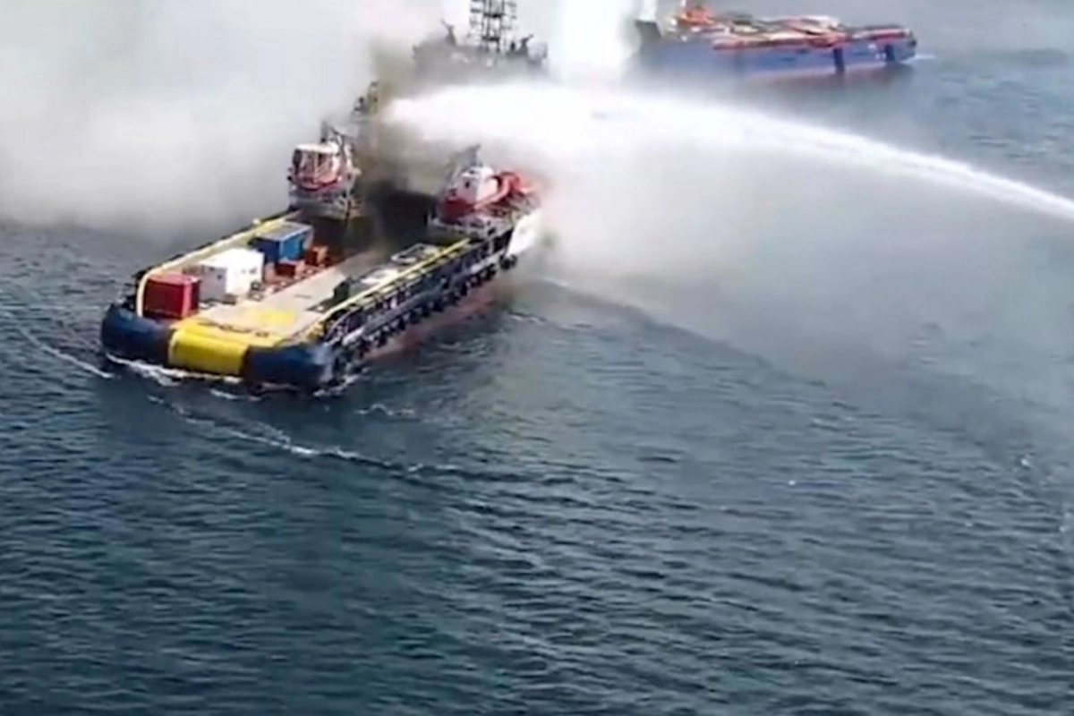 Xəzərdəki yanğın hələ də davam edir — VİDEO