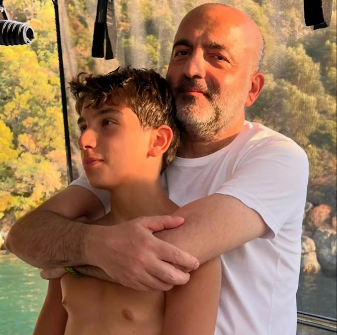 Mübariz Mənsimov oğlu ilə — FOTO Mübariz Mənsimov oğlu ilə — FOTO