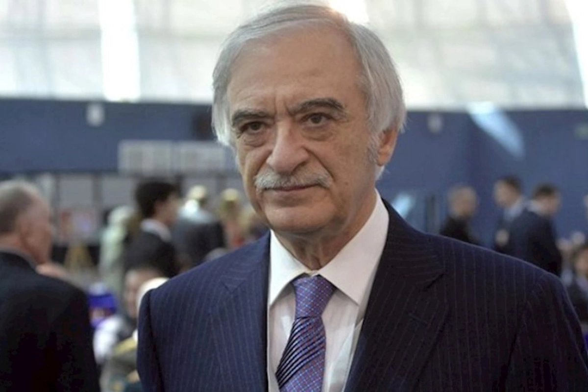 Özbəkistan Prezidentindən Polad Bülbüloğluna yüksək MÜKAFAT