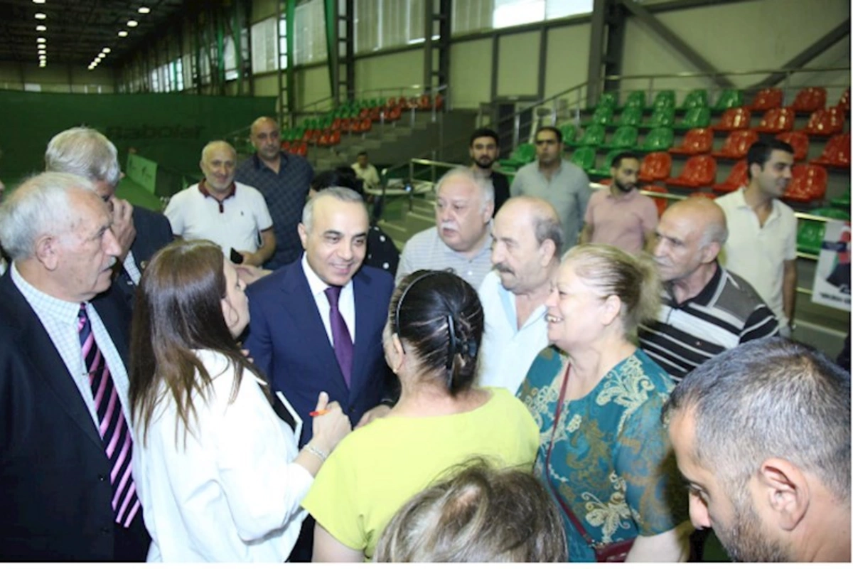 Azay Quliyevin izdihamlı görüşü — “O, yalnız vəd vermir, sözünə əməl edir” (FOTOLAR)