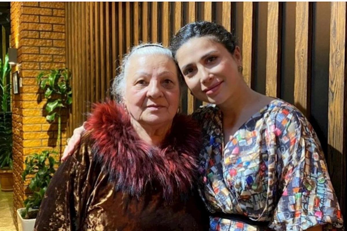 Aydandan anası ilə bağlı paylaşım