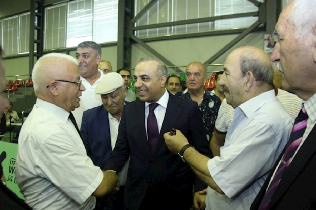 Azay Quliyevin izdihamlı görüşü — Seçici: “O, yalnız vəd vermir, sözünə əməl edir” (FOTOLAR)