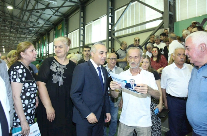 Azay Quliyevin seçicilərlə görüşüləri davam edir —“ Heç vaxt deputatımızı axtarmadıq, həmişə o bizi aradı” Azay Quliyevin seçicilərlə görüşüləri davam edir —“ Heç vaxt deputatımızı axtarmadıq, həmişə o bizi aradı”