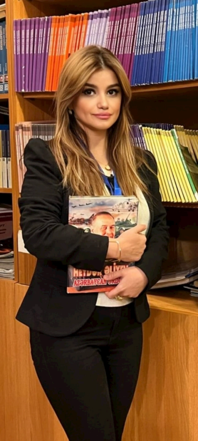 Qoy hər bir qadın öz yoldaşını sevgi ilə tərbiyə etsin…— Psixoloqdan AÇIQLAMA Qoy hər bir qadın öz yoldaşını sevgi ilə tərbiyə etsin…— Psixoloqdan AÇIQLAMA