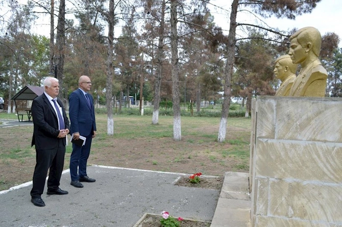 Elçin Mirzəbəyli Qarabağlı və Rəhimli kəndlərində seçicilərlə görüşüb — FOTOLAR
