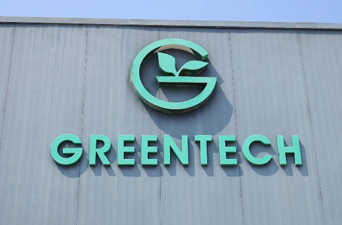 Birləşmiş Krallığın Azərbaycandakı səfiri Tahir Gözelin GreenTech müəssisəsini ziyarət edib — FOTOLAR