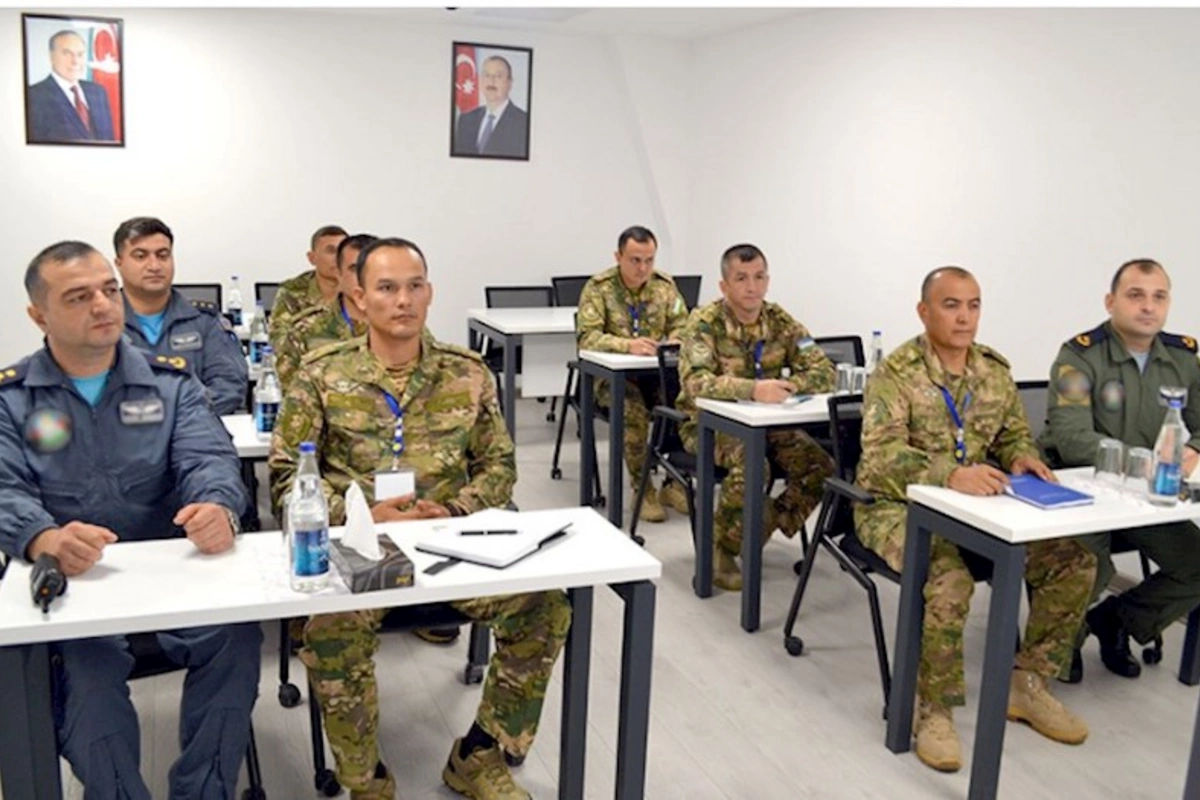 Özbəkistan hərbçiləri Azərbaycana gəldi