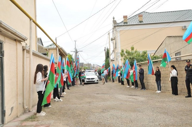 Birinci Qarabağ Müharibəsi şəhidləri Abşeron rayonu Mehdiabad qəsəbə qəbiristanlığında dəfn ediliblər — FOTOLAR Birinci Qarabağ Müharibəsi şəhidləri Abşeron rayonu Mehdiabad qəsəbə qəbiristanlığında dəfn ediliblər — FOTOLAR