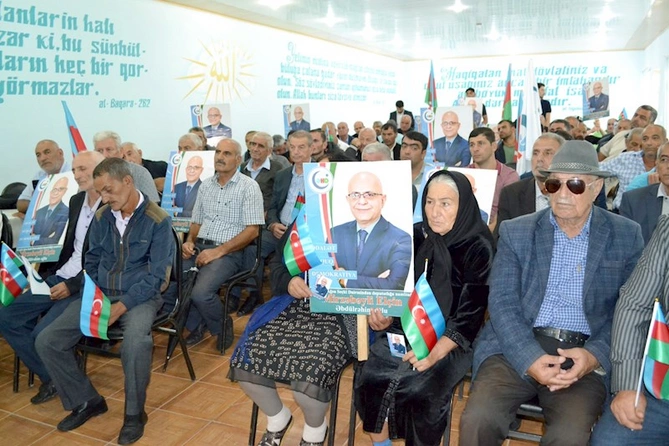 Elçin Mirzəbəyli Ərəbmehdibəy kəndində seçicilərlə görüşüb — FOTOLAR