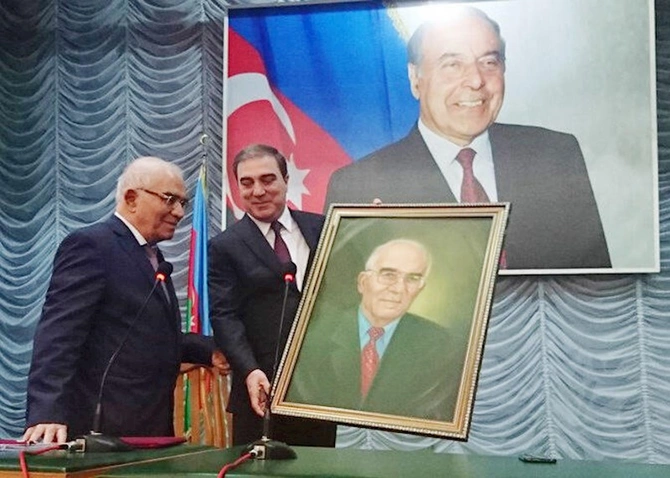 Sabiq rektor vəfat etdi — FOTOLAR
