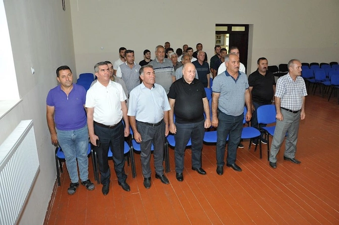 Göydəniz Qəhrəmanov Yasamal rayonunda seçicilərlə görüşdü — FOTOLAR