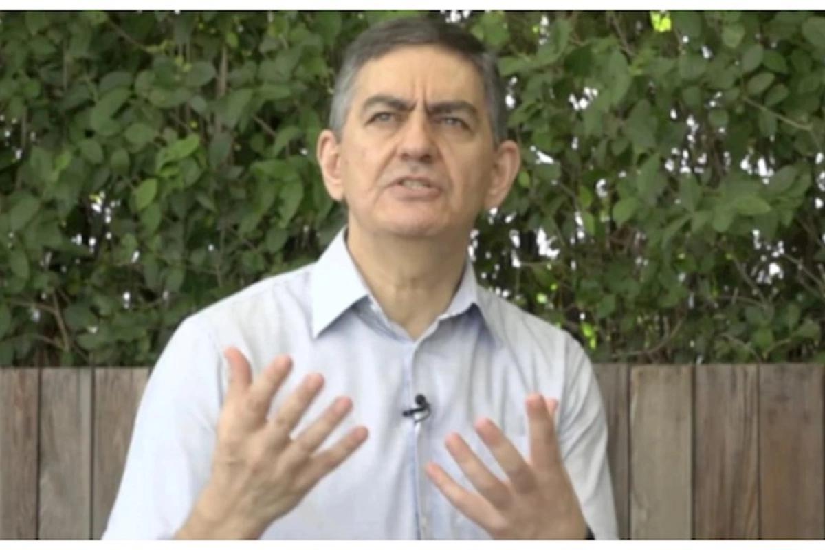 Əli Kərimli səfirlik qapılarında ağlayır — AXCP sədrinin yeni şousu...