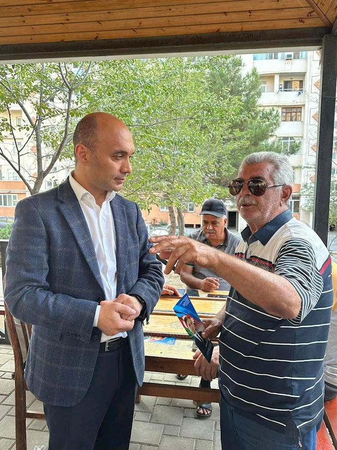 Qaya Məmmədov seçicilərlə görüşlərini davam etdirir — FOTOLAR