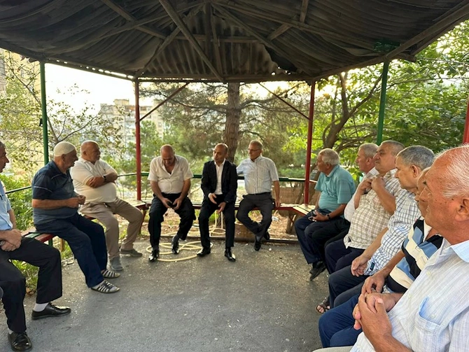 Qaya Məmmədov seçicilərlə görüşlərini davam etdirir — FOTOLAR